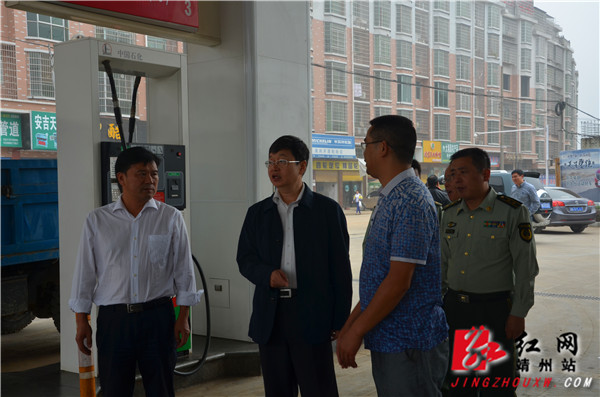 谢宏有前往靖州县开展一进二访活动