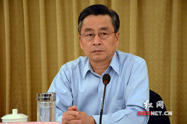 (10月22日,湖南省加快转变农业发展方式现场会在宁乡举行)