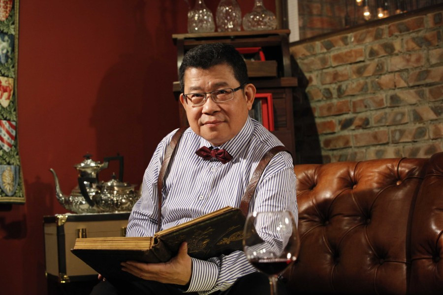 多位微博大v晒杨锦麟喜帖62岁的他又传喜讯