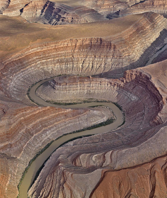 摄影师拍摄地表水形态奇观 美到令人窒息(组图)