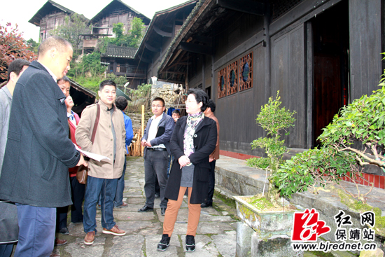 保靖县长杨志慧深入夯沙乡调研精准扶贫工作