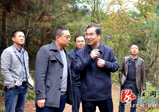 张家界市委副书记刘革安为公园旅游资源开发把脉开方