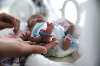 系统照护让早产宝宝完成"追赶性生长"|世界卫生组织|群体|早产儿_新浪