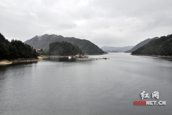 铁山水库为岳阳市区居民供应优质饮用水源.