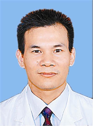 医院妇产科,主任医师张剑勇,深圳市中医院风湿病科,主任医师罗江萍