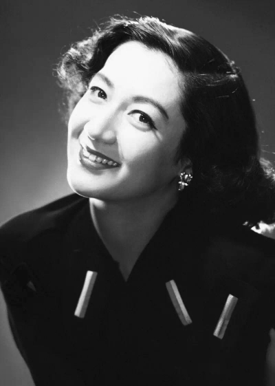 一代女优 带走孤独|原节子|东山千荣子|笠智众_新浪娱乐_新浪网