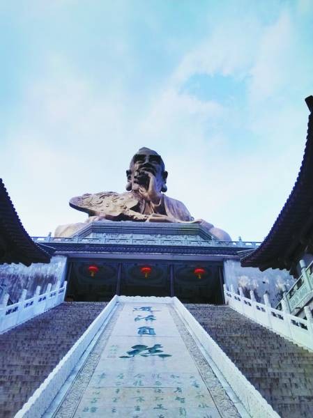 雨中茅山 南京信息工程大学岳文摄