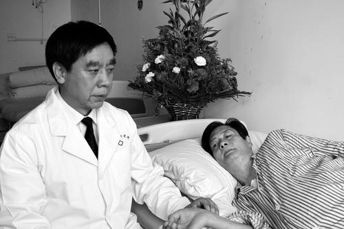 冯五金:病患夸他小方治大病