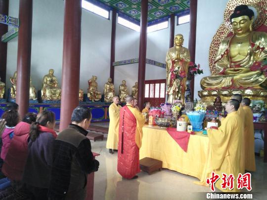 武汉万寿禅寺迎来首位抗日老兵英灵