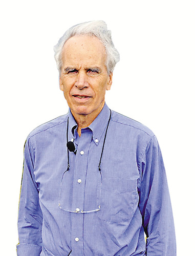 资料图:著名户外运动品牌north face的创始人汤普金斯.