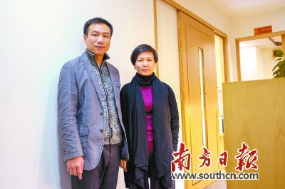 启明星社工服务中心的"茉莉"老师(右)和肖杰老师. 王昌辉 摄