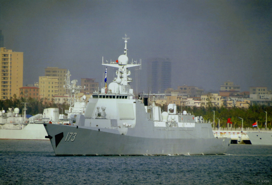 海军日本《读卖新闻》12日报道称,日本政府计划今后派自卫队舰船进入