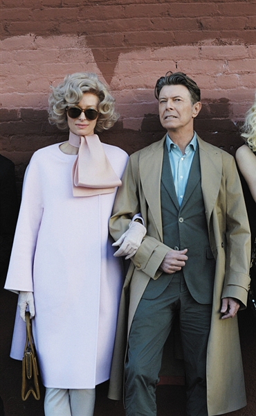 大卫·鲍伊 化作一枚黑星,去"太空漫游"(3)