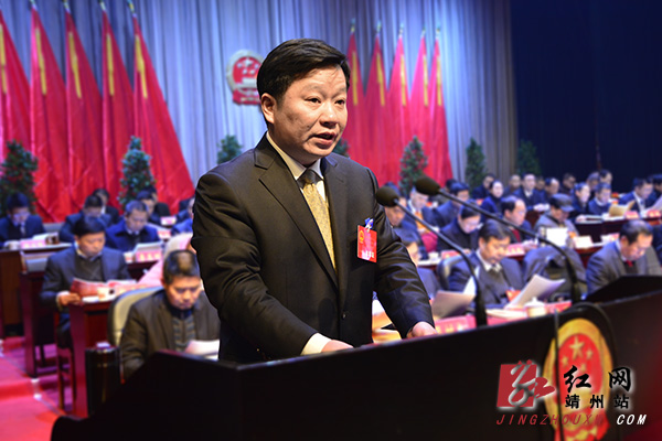 靖州县委书记张远松出席会议 陈时贵 摄靖州县七届人大四次会议在雄壮