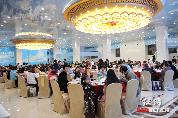 玉楼东：品味长沙的地方美食传奇