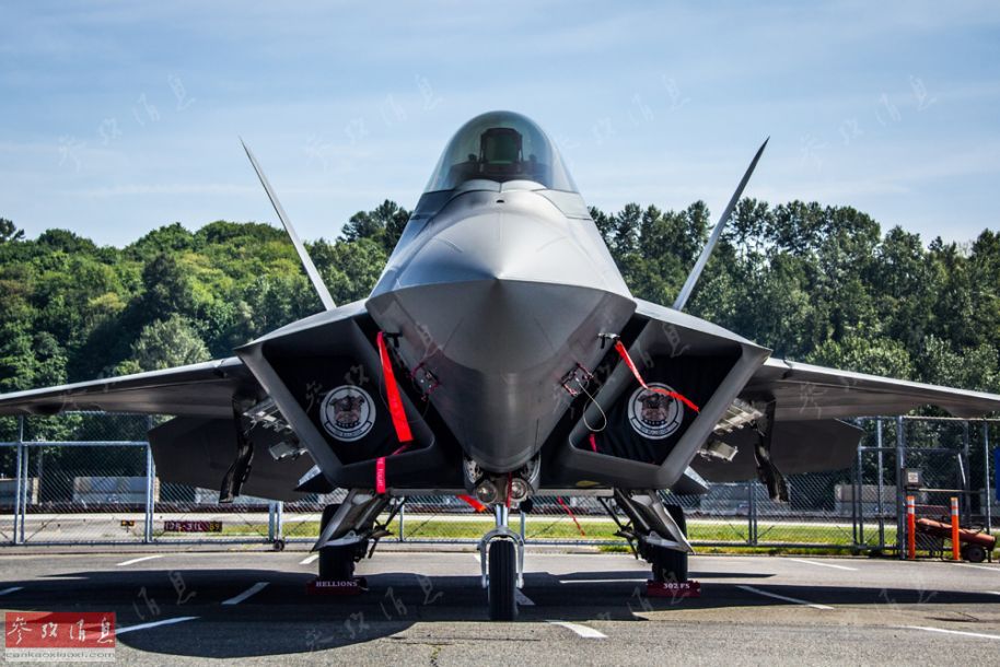 能挂20多枚导弹波音推出f15改型可与f22协同作战