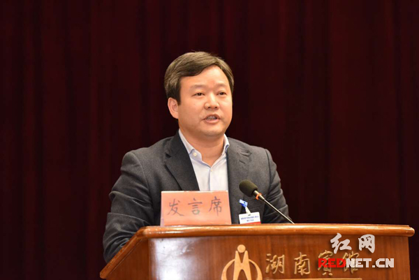 浏阳市委书记曹立军在省委扶贫开发暨全面建成小康社会推进工作会议上