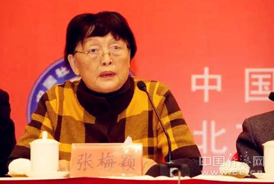 王培安在发言中说,我国已婚人群实际生育子女数远低于生育意愿,家庭