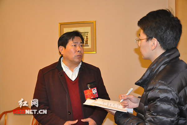 向平华代表:将宜张高铁纳入国家"十三五"规划