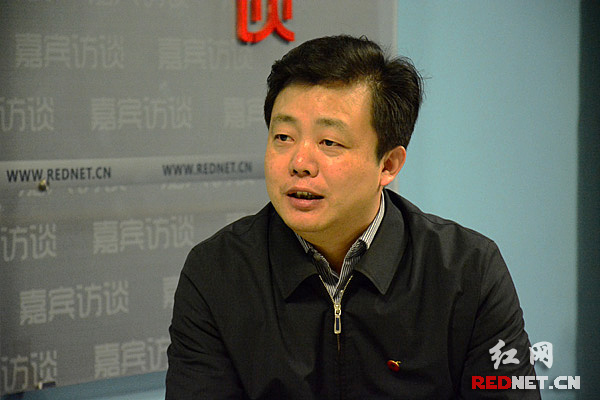 秦国文作客红网嘉宾访谈室 改革释放最大的发展红利