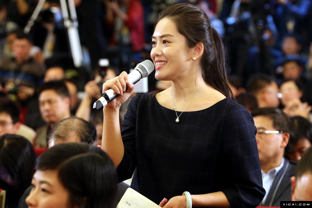 致敬三八女神节那些交崂锩β档拿琅钦呙嵌嗤