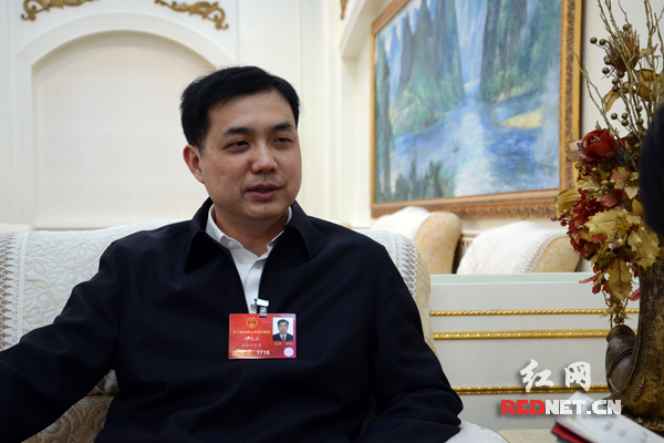 3月8日,全国人大代表,湖南省衡阳市委副书记,市长周海兵建议国家在