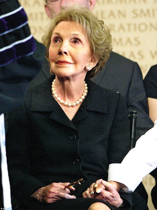 重新定义了第一夫人角色的美国前总统里根夫人走了