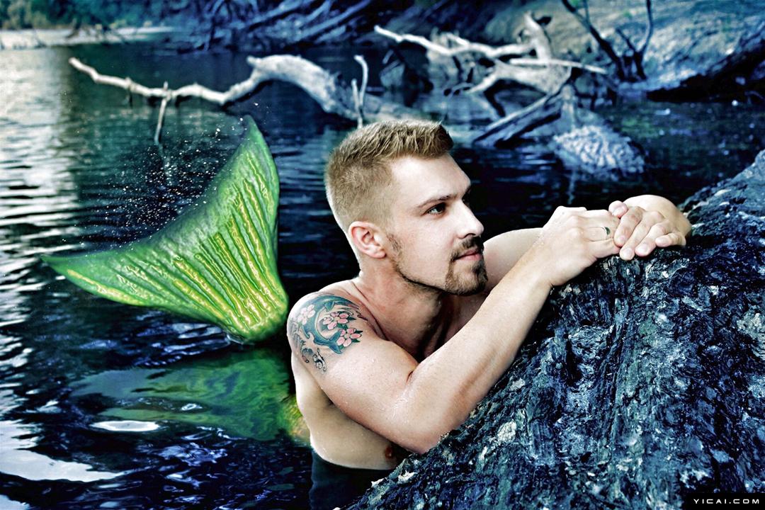 illy,一名离开了水就浑身不舒服的男孩纸,因为他是真人版的美男鱼