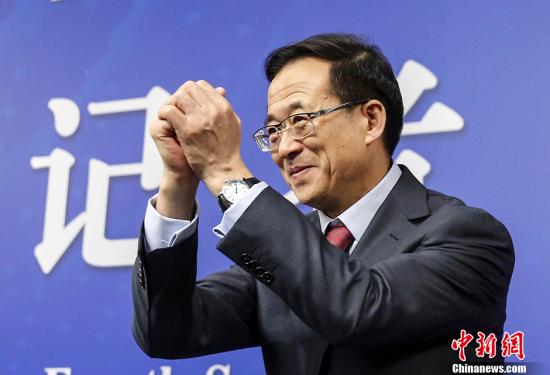 图为刘士余。 中新社记者 张浩 摄