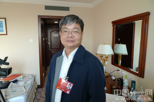 胡建文让农业产业化龙头企业成为精准扶贫的主力军