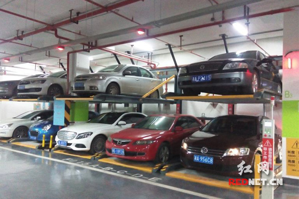 亲历长沙购物中心德思勤转晕网友智能停车成趋势