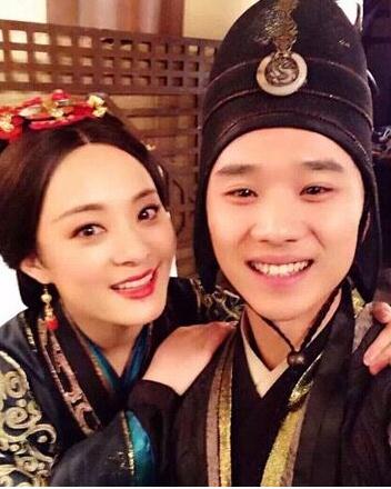 《匆匆那次》鲜肉小花齐聚一堂 穆辛激情演绎青春荒诞爱情