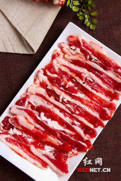 素素挑食记:厨炼鲜牛肉火锅 征服你挑剔的味蕾