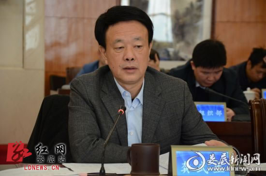 龚武生主持召开娄底市委常委会议