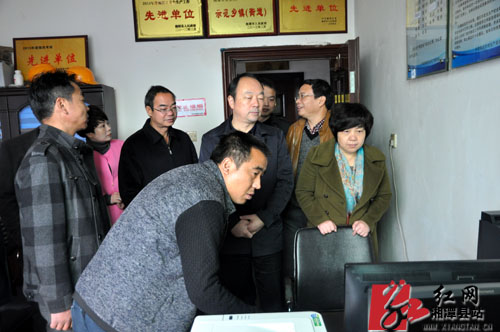 湘潭县人大视察组视察全县安全生产工作情况