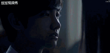 虽说这部剧我没看完,但我还蛮喜欢他和金素恩的cp的,这两人不管是智商