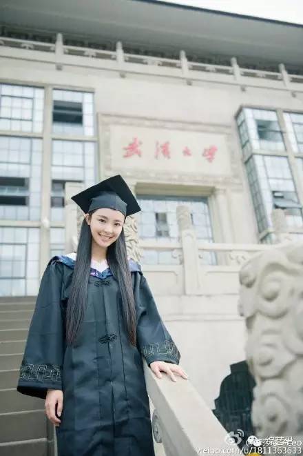 在学校受过良好的教育,又有这么多主持经历的磨练,李莎旻子的主持实力