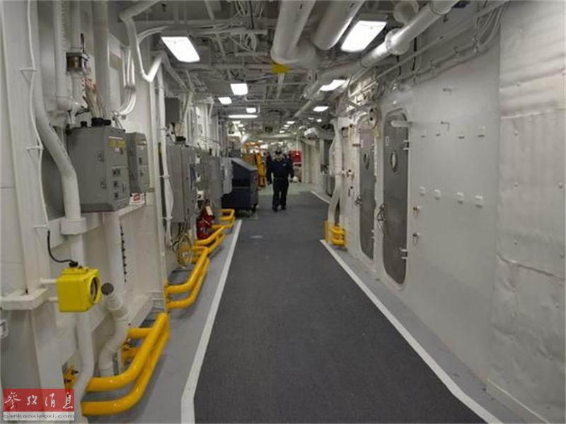 图为美海军于2016年3月底最新公开的ddg-1000内部照片,图为硬式充气艇