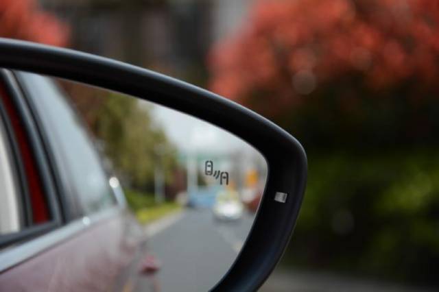 半只脚跨入未来，这些科技配置你值得拥有