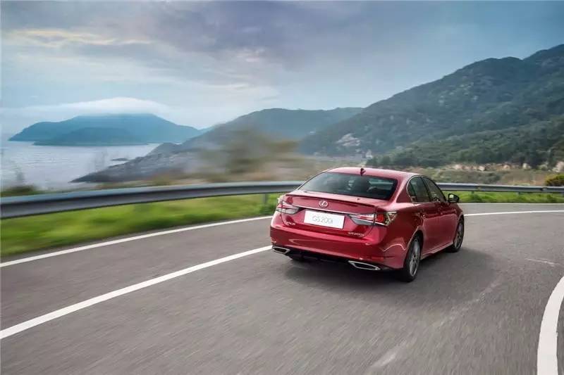 新雷克萨斯GS：性感、危险、优雅、狂暴