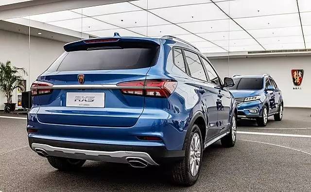 上汽阿里首款互联网汽车荣威RX5亮相