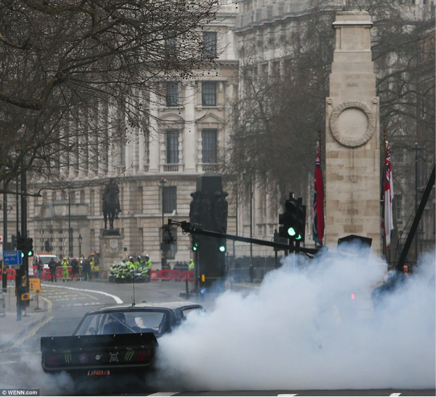 美国队长去主持Top Gear了？！