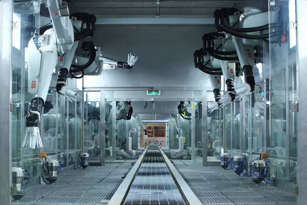 一辆Jeep自由侠是怎样造出来的？