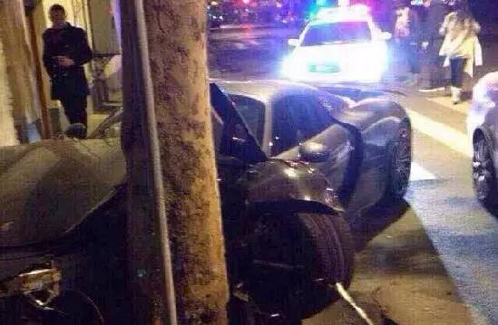 迈凯伦P1国内首撞，三神车已集齐！