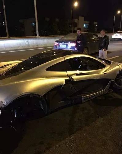 迈凯伦P1国内首撞，三神车已集齐！