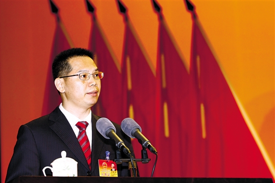 李海洲当选海珠区区长
