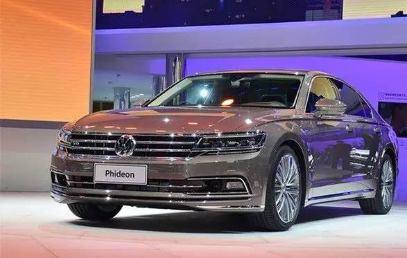 实拍大众首款C级车辉昂 小辉腾战力几何？