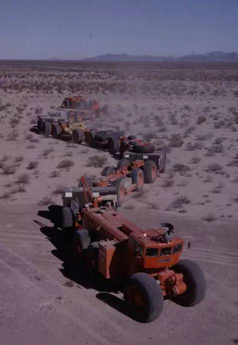 汽车杂谈：它们被称为荒野中的火车