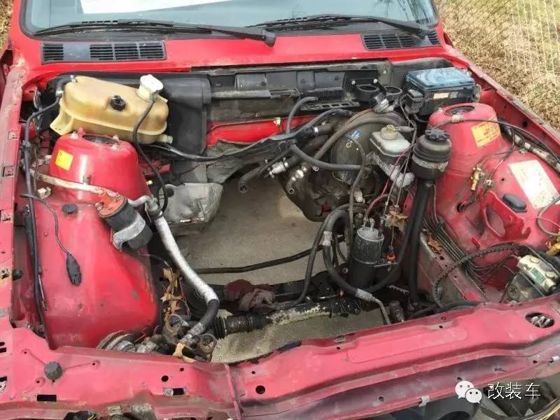 废墟中捡到一部宝马M3 车子命运惊天逆转