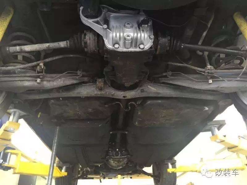 废墟中捡到一部宝马M3 车子命运惊天逆转